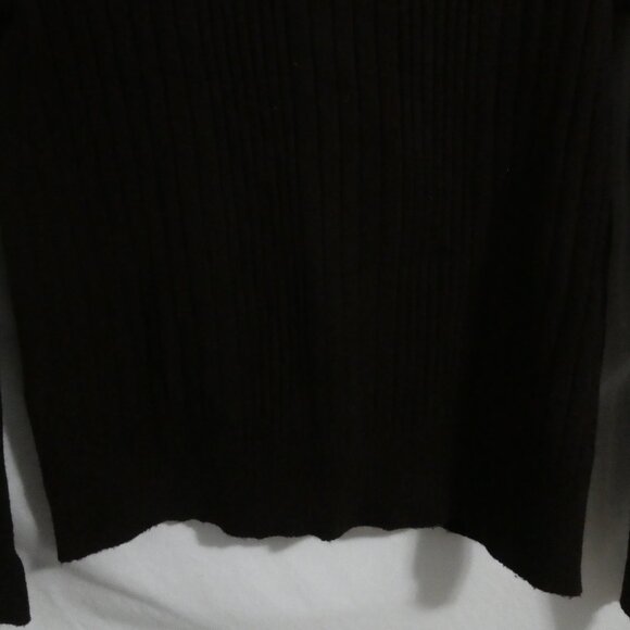 WOLSEY INTERNATIONAL MAN | medium | Ribbed Chocolate Brown V-Neck Sweater - Picture 7 of 14